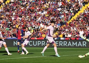 ليفاندوفسكي وفيران توريس يسجلان الثالث والرابع لـ برشلونة أمام جيرونا