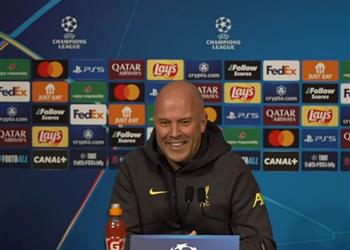 ليس ليفربول سلوت يختار أفضل فريق في أوروبا ويرد على تصريح الـ 3 طائرات