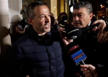 بعد اجتماع ماراثوني مع لابورتا مينديز ي علن مصير يامال وفاتي في برشلونة