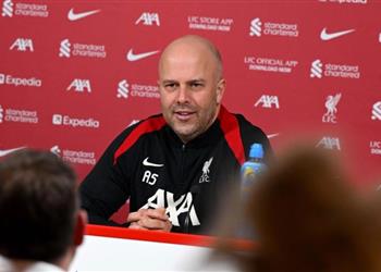 سلوت عن أفضلية باريس سان جيرمان أمام ليفربول فعلنا مثل ريال مدريد والحظ حالفنا