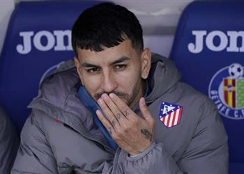 بسبب إهانة حكم مباراة أتلتيكو مدريد وخيتافي كوريا يواجه خطر العقوبة الإيقاف 12 مباراة