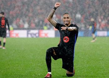 ميرور منافس قوي لـ رافينها على الكرة الذهبية وموقف محمد صلاح ومبابي