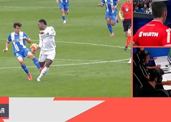 بسبب فينيسيوس طرد لاعب ألافيس أمام ريال مدريد