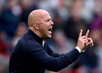 سلوت ينتقد سلوك لاعبي وست هام ويثير قلق جماهير ليفربول بتصريح م قبض