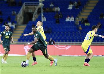 أليو ديانج يتعافي من الإصابة ويعود للتدريبات قبل مواجهة ضمك في الدوري السعودي