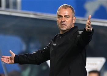 لاعب برشلونة يثير القلق في عمليات الإحماء قبل مباراة بوروسيا دورتموند