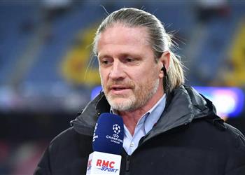 بيتي محمد صلاح قائد استثنائي ويستحق مكان ا بين أساطير الدوري الإنجليزي