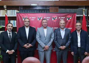 الأهلي يندهش من تصرف وزارة الرياضة ويطالب بتدخل عاجل من الدولة