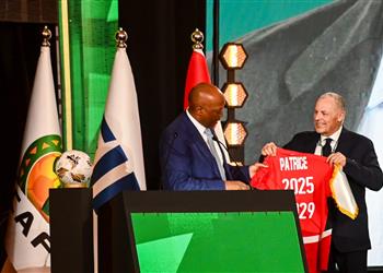 أبو ريدة يشكر موتسيبي بعد إنهاء أزمتي الأهلي وبيراميدز في دوري أبطال إفريقيا