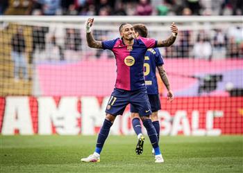 فيديو برشلونة يخطف فوز ا مثير ا أمام سيلتا فيجو ويصعب مهمة ريال مدريد في الدوري الإسباني