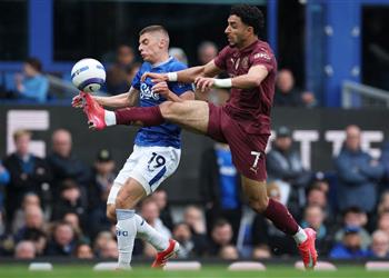 فيديو ماذا قدم عمر مرموش في مباراة مانشستر سيتي وإيفرتون بالدوري الإنجليزي