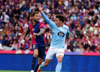 لاعب سيلتا فيجو منتقد ا التحكيم إينيجو مارتينيز أخبرني أنني كنت لأحصل على ضربة جزاء أمام برشلونة