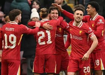 غموض في مستقبل لاعب ليفربول بعد تجديد عقد محمد صلاح