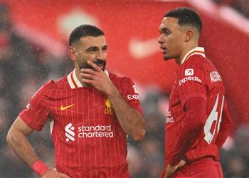 آس محمد صلاح يثير الغموض بشأن مستقبل أرنولد