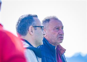 بعد الإساءة والدعاء عليه الخطيب يتوجه بطلب هام إلى رئيس جرين هيلز