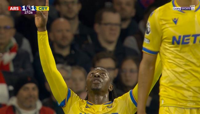 هدف ايزي الرائع علي الطاير في مرمي ارسنال بالدوري الانجليزي