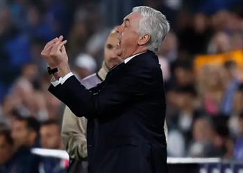 أنشيلوتي يوبخ إندريك ويستبعد مشاركة ثنائي ريال مدريد أمام برشلونة في نهائي الكأس