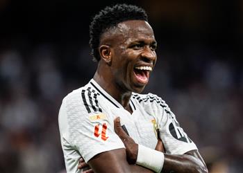 ذا أثلتيك توضح حقيقة اقتراب فينيسيوس من التجديد لـ ريال مدريد وموقف الدوري السعودي