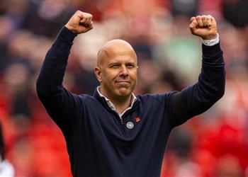 سلوت يختار لحظته المفضلة مع ليفربول قبل حسم لقب الدوري الإنجليزي