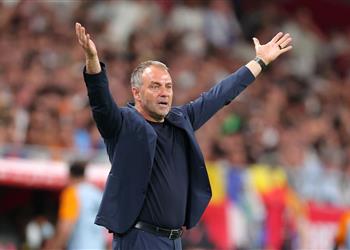 فيديو رباعي برشلونة يثير غضب فليك خلال التدريبات قبل صدام إنتر ميلان