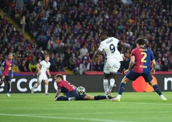 فيديو بكعب رائع ماركوس تورام يسجل هدف إنتر ميلان الأول أمام برشلونة