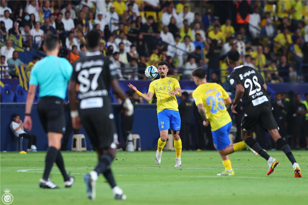 مواعيد مباريات اليوم الجمعة 4-4-2025 والقنوات الناقلة.. الهلال يواجه النصر وصدام مصري بالدوري الفرنسي