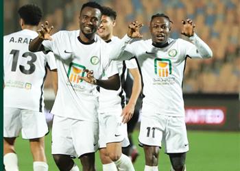 فيديو البنك الأهلي يفوز على زد بثنائية ويتصدر مجموعته في كأس الرابطة