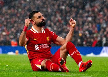 محمد صلاح ينتظر إنجاز ا تاريخي ا في مباراة ليفربول وفولهام