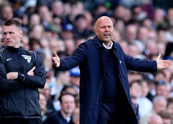 إشادة أم لوم سلوت يوضح ما قاله للاعبي ليفربول بعد السقوط أمام فولهام