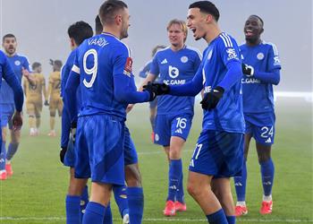 مواعيد مباريات اليوم الإثنين 7 4 2025 والقنوات الناقلة مواجهات قوية في الدوري الإنجليزي والإسباني والإيطالي