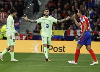 ماركا توضح موقف إينييجو مارتينيز من المشاركة مع برشلونة ضد بوروسيا دورتموند