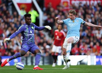 مستفز ا جمهور مانشستر يونايتد أونانا يدافع عن تصرفه أمام مانشستر سيتي