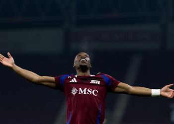 يمكنه التوقيع فور ا وكيل كوتيسا يوضح تطورات مستقبل اللاعب