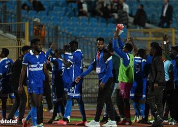 تقارير سودانية مصير مدرب الهلال على المحك وإقصاء الأهلي طوق نجاته