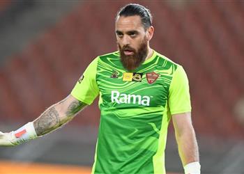 حارس ستيلينبوش لعبنا بروح الجماعة ضد الزمالك وسنستعد بقوة لنصف النهائي