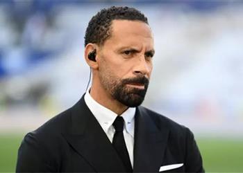 ريو فيرديناند يجب أن تذهب الكرة الذهبية للاعب برشلونة