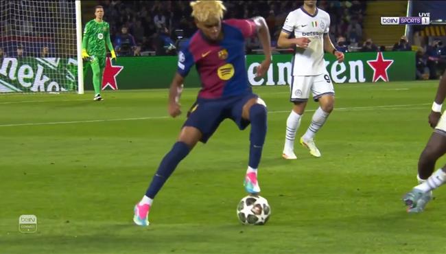 مهارة رائعه من لامين يامال في مباراة برشلونة وانتر ميلان بدوري ابطال اوروبا