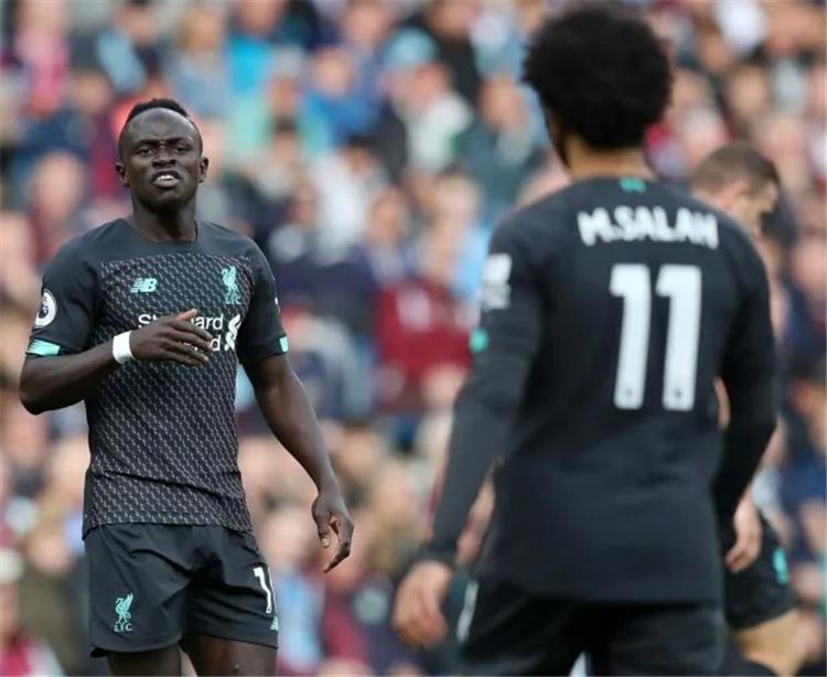 ماني غاضب من محمد صلاح