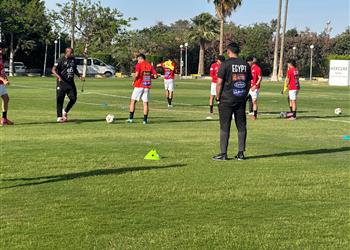 صور منتخب مصر يبدأ تدريباته استعداد ا لـ غانا في ربع نهائي كأس أمم إفريقيا للشباب