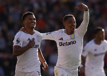 فيديو صراع الأبطال يواصل الاشتعال أستون فيلا يخطف فوز ا صعب ا من بورنموث بالدوري الإنجليزي