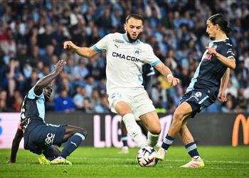 وسط شغب جماهيري مارسيليا يتأهل إلى دوري أبطال أوروبا بثلاثية أمام لوهافر الخائف