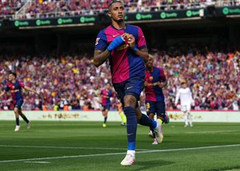 فيديو ثورة كتالونية رافينها ي سجل هدف برشلونة الرابع أمام ريال مدريد