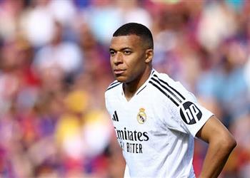 فيديو الهاتريك مبابي يسجل هدف ريال مدريد الثالث أمام برشلونة