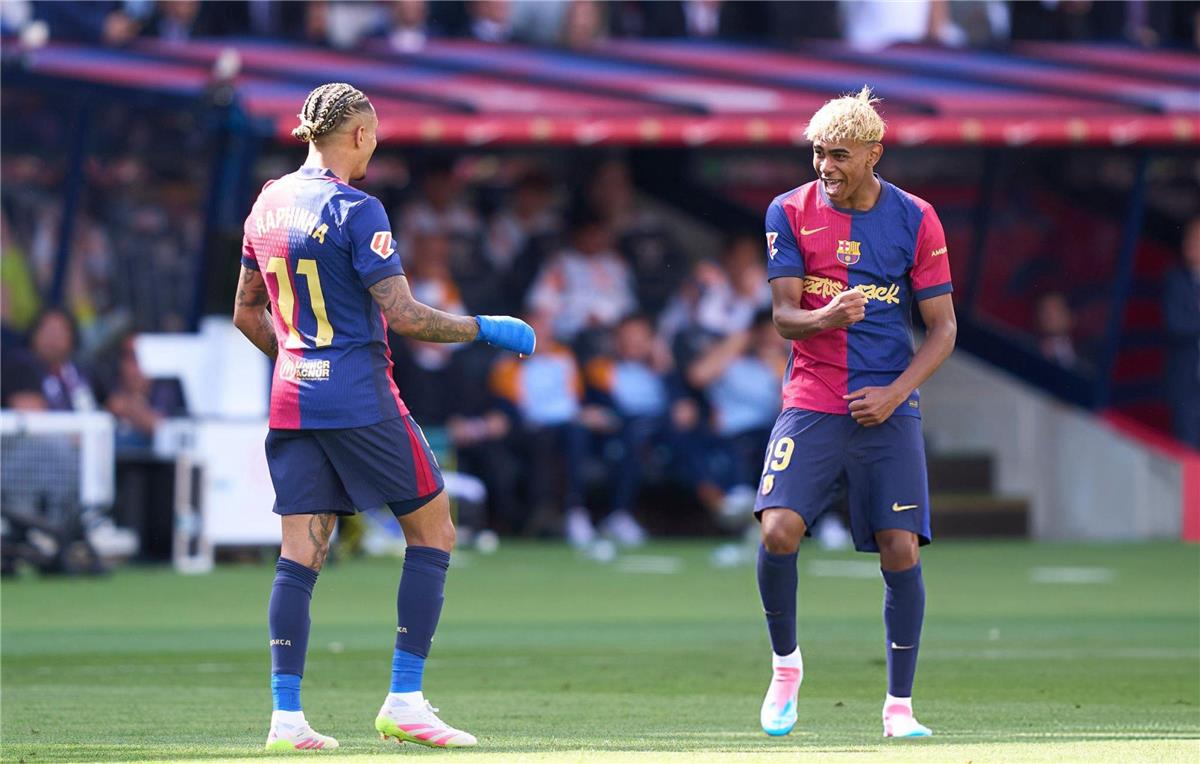 الحلم نيوز : ماذا يحتاج برشلونة للتتويج بالدوري الاسباني بعد الفوز على ريال مدريد؟
