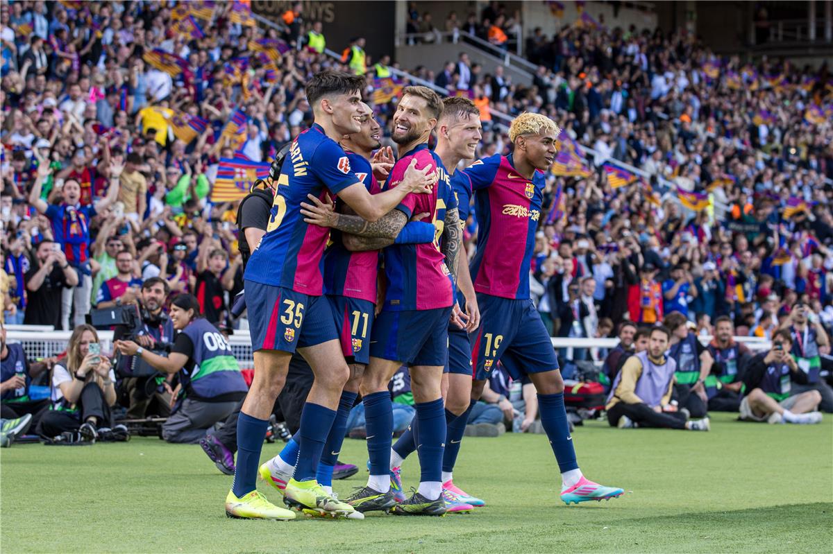الحلم نيوز : فيديو | كلاسيكو الجنون.. برشلونة يضع يدًا على لقب الدوري الإسباني بريمونتادا نارية أمام ريال مدريد