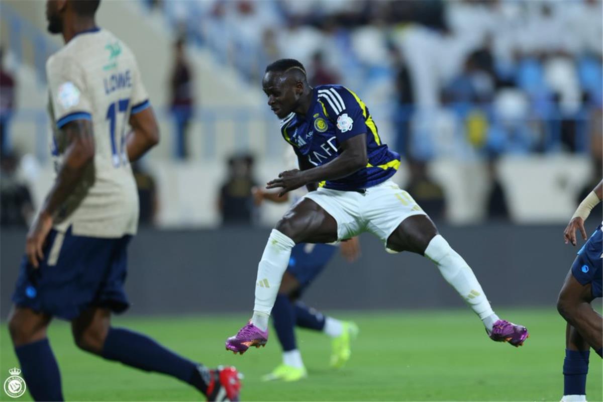 ترتيب هدافي الدوري السعودي بعد رباعية ساديو ماني أمام الأخدود