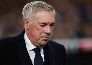 أنشيلوتي يبرر عقدة برشلونة لـ ريال مدريد في الكلاسيكو ويعلق على هاتريك مبابي