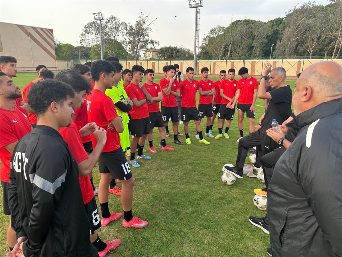 الحلم نيوز : أسامة نبيه يحفز لاعبي منتخب مصر للشباب قبل مباراة غانا.. وتدريبات على ركلات الترجيح