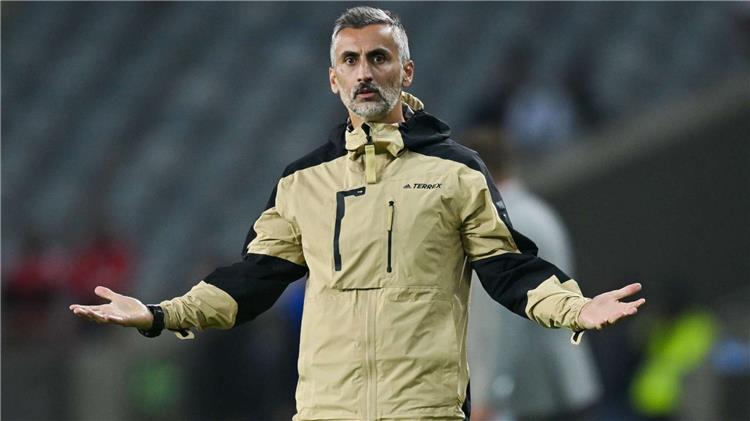 هل يدرب ريفيرو الأهلي أو الزمالك؟