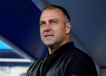 رومانو الإعلان قريب فليك يوافق على تمديد عقده مع برشلونة